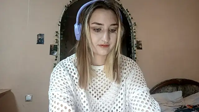 Snapshot of Anabree chatting on November 5, 9:12 am Anabree online show from November 5, 9:12 am