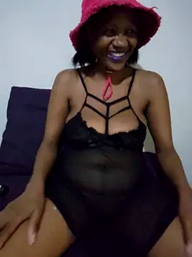 Snapshot of Mommy_Sienna chatting on February 25, 10:53 pm Mommy Sienna online show from February 25, 10:53 pm