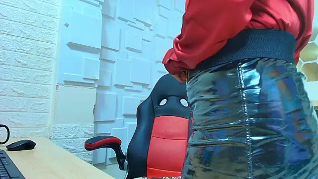 BeatrizSchmidt online show from March 14, 11:05 am