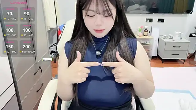 Snapshot of Chayka_21 chatting on February 9, 2:04 pm Chayka 21 online show from February 9, 2:04 pm