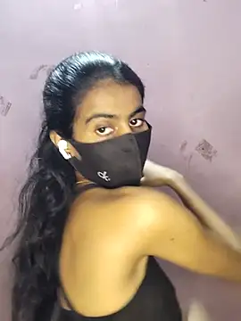 Snapshot of Thaper_Meera2 chatting on May 13, 8:21 am Thaper Meera2 online show from May 13, 8:21 am