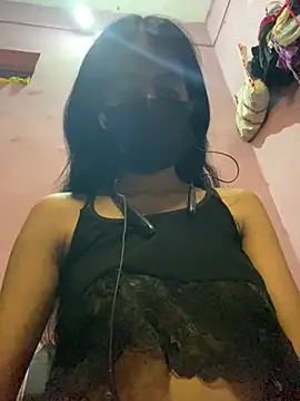 Snapshot of Thaper_Meera2 chatting on May 31, 7:47 pm Thaper Meera2 online show from May 31, 7:47 pm