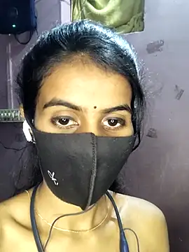 Thaper Meera2 online show from April 11, 9:18 pm