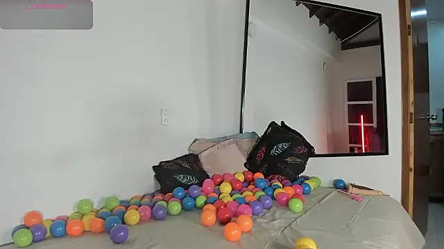 RossMildrey online show from January 13, 12:31 pm