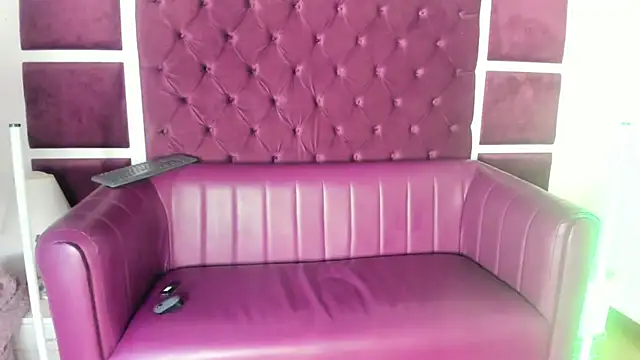 RossMildrey online show from February 11, 10:37 am