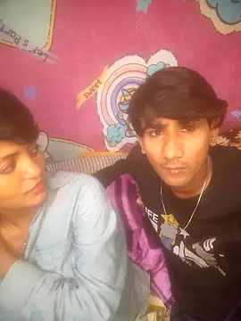 Snapshot of Freakingromance chatting on February 20, 10:33 pm Freakingromance online show from February 20, 10:33 pm