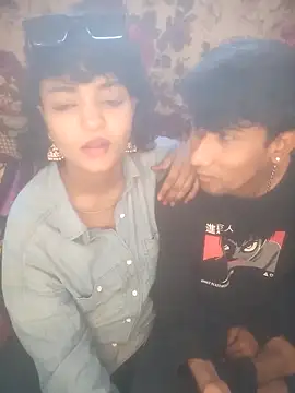 Snapshot of Freakingromance chatting on February 1, 11:19 am Freakingromance online show from February 1, 11:19 am