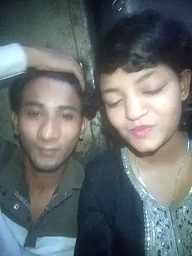 Snapshot of Freakingromance chatting on February 4, 9:54 pm Freakingromance online show from February 4, 9:54 pm