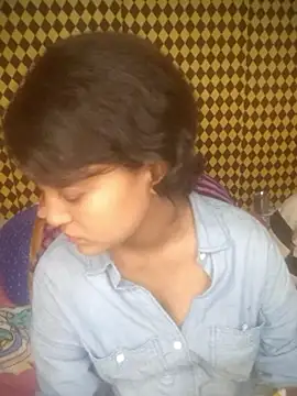 Freakingromance online show from April 9, 6:25 pm