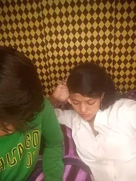 Freakingromance online show from March 12, 5:50 pm