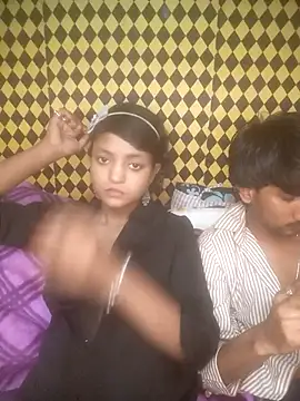 Freakingromance online show from March 28, 9:05 pm