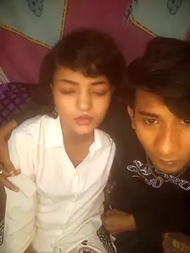 Snapshot of Freakingromance chatting on February 2, 8:13 am Freakingromance online show from February 2, 8:13 am