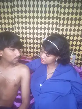 Freakingromance online show from March 27, 8:32 pm