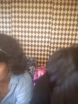 Freakingromance online show from March 22, 9:33 am