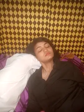 Freakingromance online show from March 15, 7:10 pm