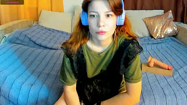 Eva purrr  online show from March 24, 8:03 am