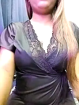 LoveLy-Soneya online show from April 7, 7:21 am