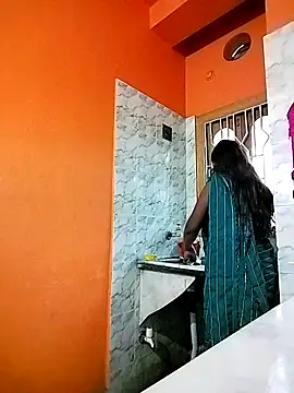 LoveLy-Soneya online show from December 19, 1:20 am