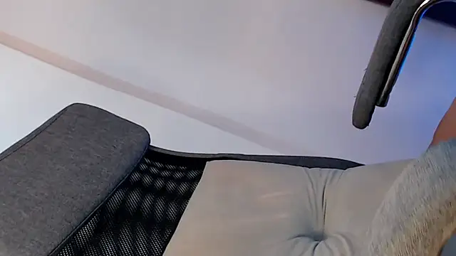 Snapshot of miss_ditey09 chatting on November 5, 1:36 pm miss ditey09 online show from November 5, 1:36 pm