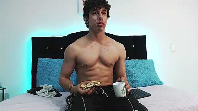 chris evans27 online show from February 13, 11:49 pm