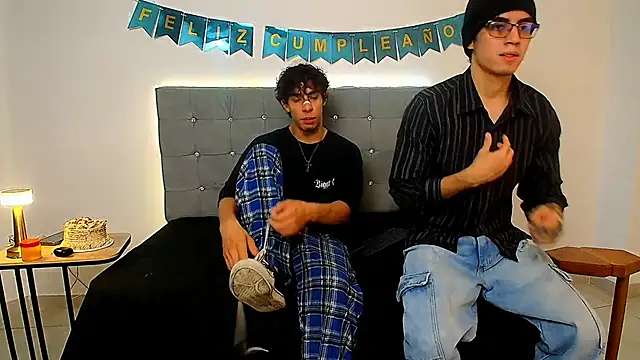 chris evans27 online show from November 29, 3:17 am