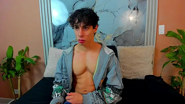 chris evans27 online show from November 14, 4:27 am