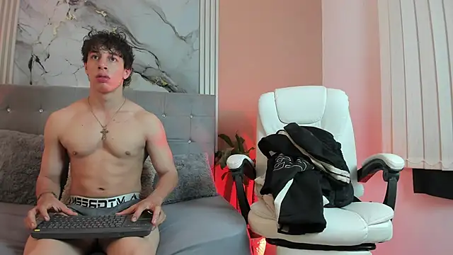 chris evans27 online show from February 21, 1:29 am