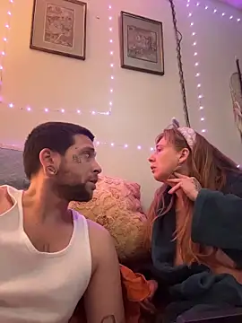 Redriddinghood8 online show from November 21, 8:30 pm