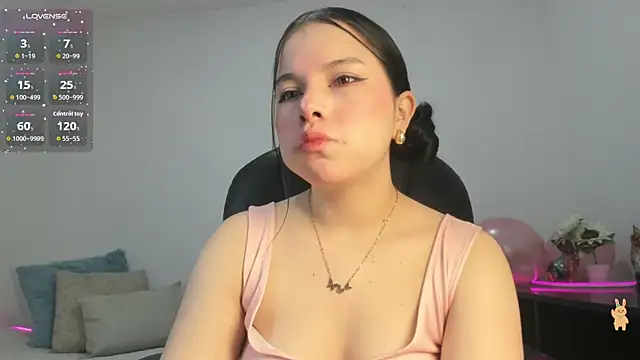 violettabond online show from November 13, 12:42 pm