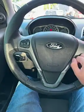 guipariss online show from December 5, 8:28 pm