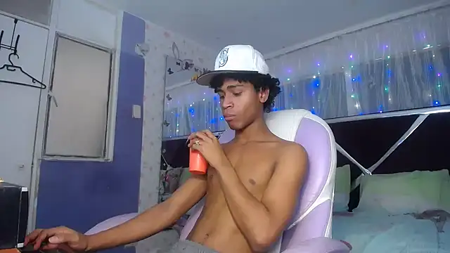 Santy bigcock 01 online show from May 19, 4:58 pm