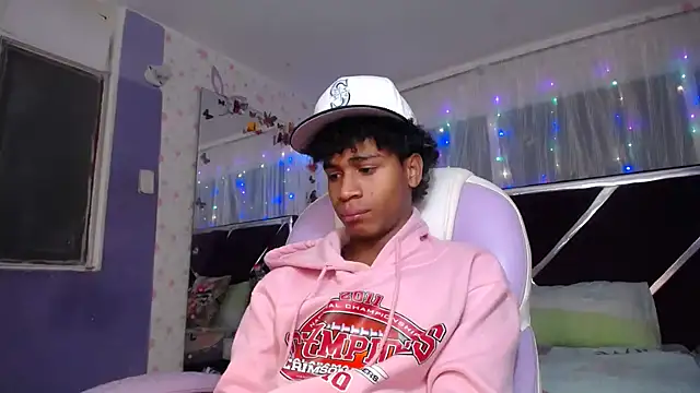 Santy bigcock 01 online show from May 7, 11:35 am
