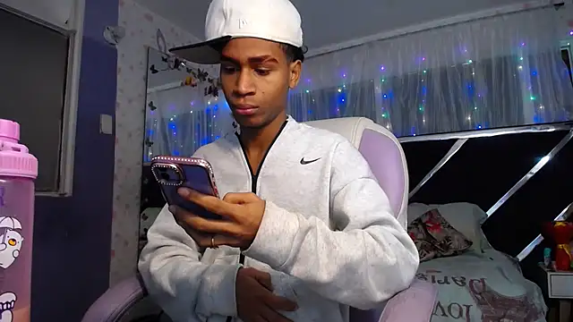 Santy bigcock 01 online show from June 10, 2:51 pm