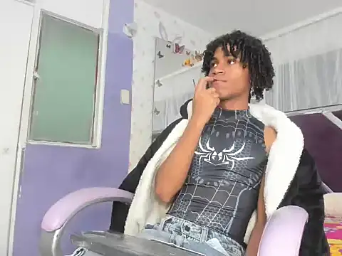 Santy bigcock 01 online show from November 23, 2:32 am