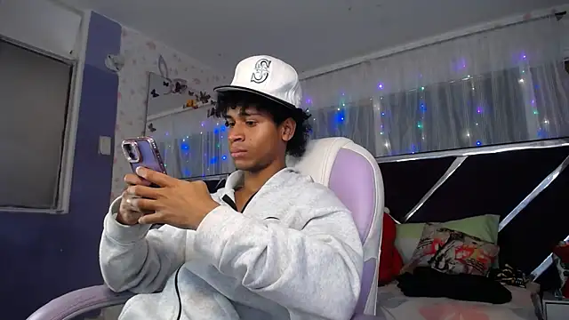 Santy bigcock 01 online show from June 1, 2:50 pm