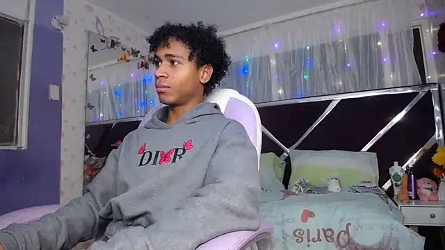 Santy bigcock 01 online show from May 14, 1:08 pm