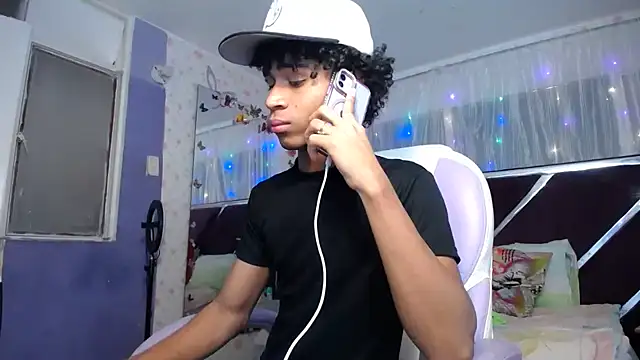 Santy bigcock 01 online show from June 4, 3:49 pm
