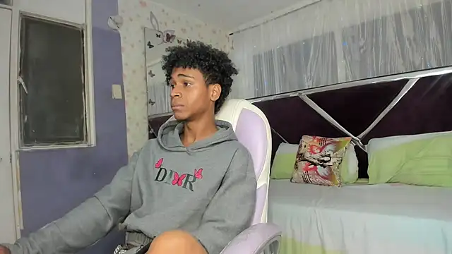 Santy bigcock 01 online show from March 24, 11:54 am