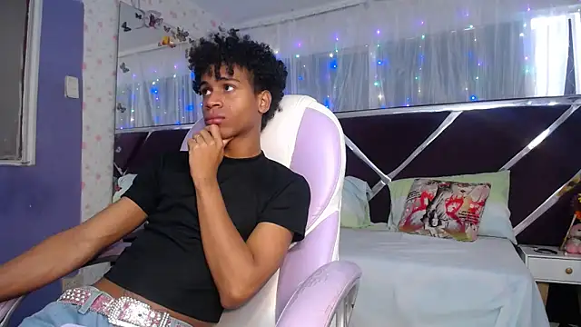 Santy bigcock 01 online show from April 2, 2:57 pm