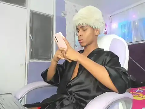 Santy bigcock 01 online show from November 9, 2:15 am