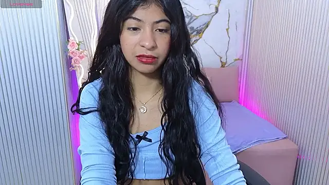 Sandyy tay online show from March 28, 11:33 am