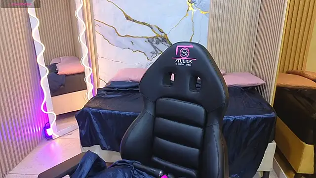 Sandyy tay online show from June 2, 2:55 am