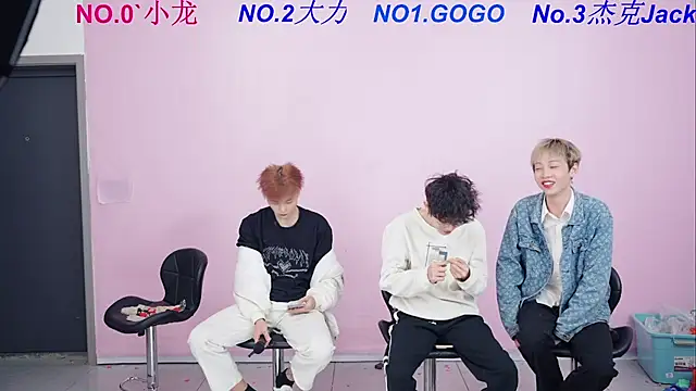 Beautifulboys-999 online show from November 30, 6:47 am