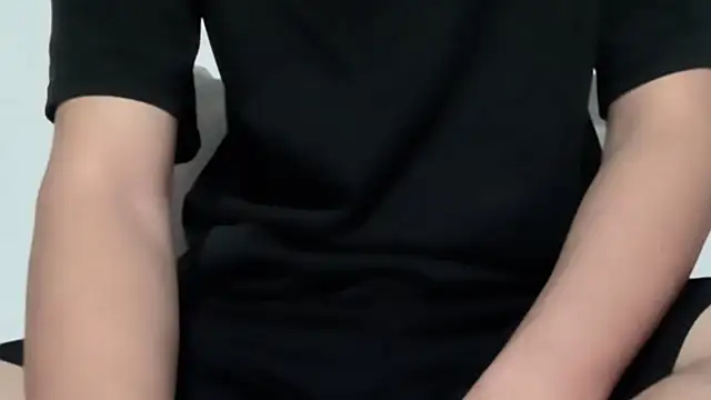 Snapshot of ilim111 chatting on November 6, 9:57 am ilim111 online show from November 6, 9:57 am