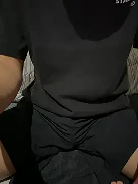 Snapshot of ilim111 chatting on November 8, 1:58 pm ilim111 online show from November 8, 1:58 pm