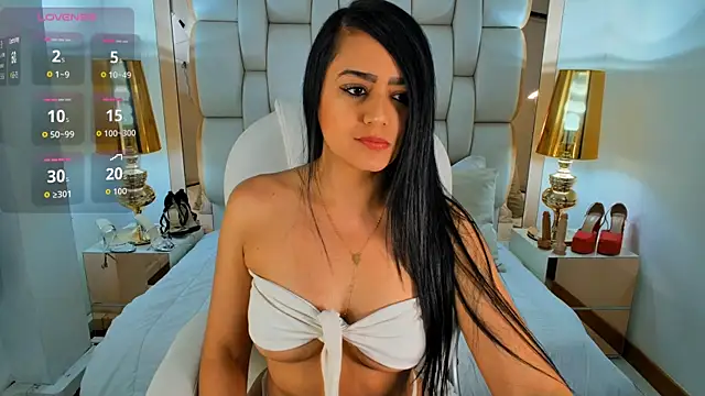 Bella  carther online show from May 22, 1:09 pm
