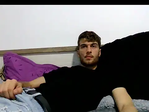 Snapshot of nikolasnik50 chatting on November 4, 9:18 pm nikolasnik50 online show from November 4, 9:18 pm