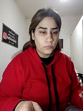 Snapshot of nahiarabiel33 chatting on July 2, 4:13 pm nahiarabiel33 online show from July 2, 4:13 pm