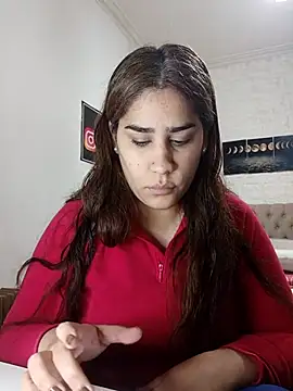 Snapshot of nahiarabiel33 chatting on June 18, 7:19 pm nahiarabiel33 online show from June 18, 7:19 pm