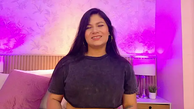ValeriaMonet online show from June 13, 7:45 pm